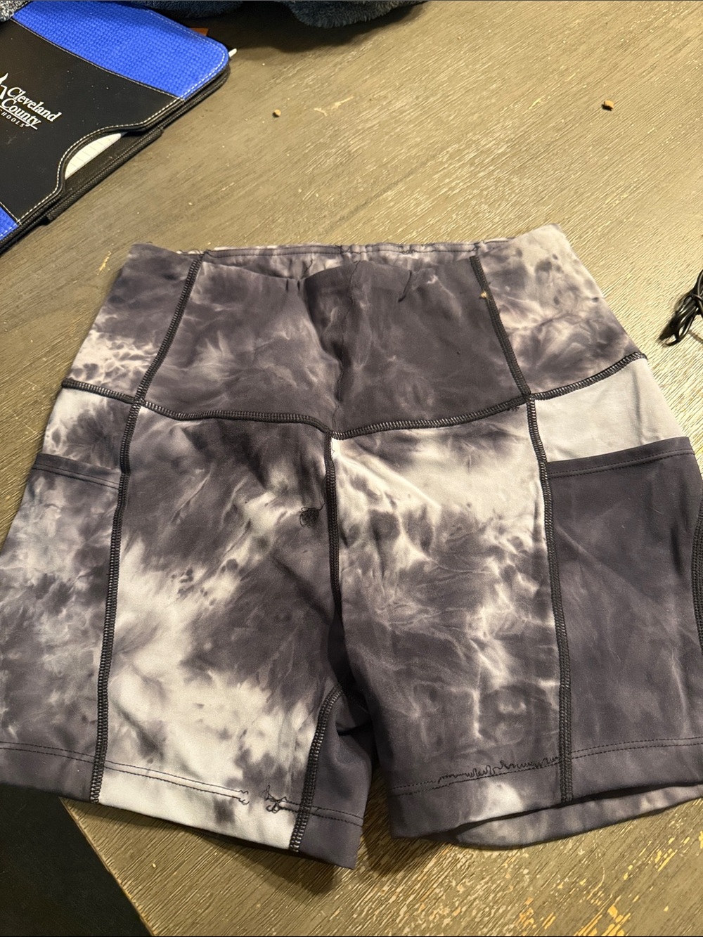 Baleaf Women's Tie-Dye Gray Black Bike Shorts